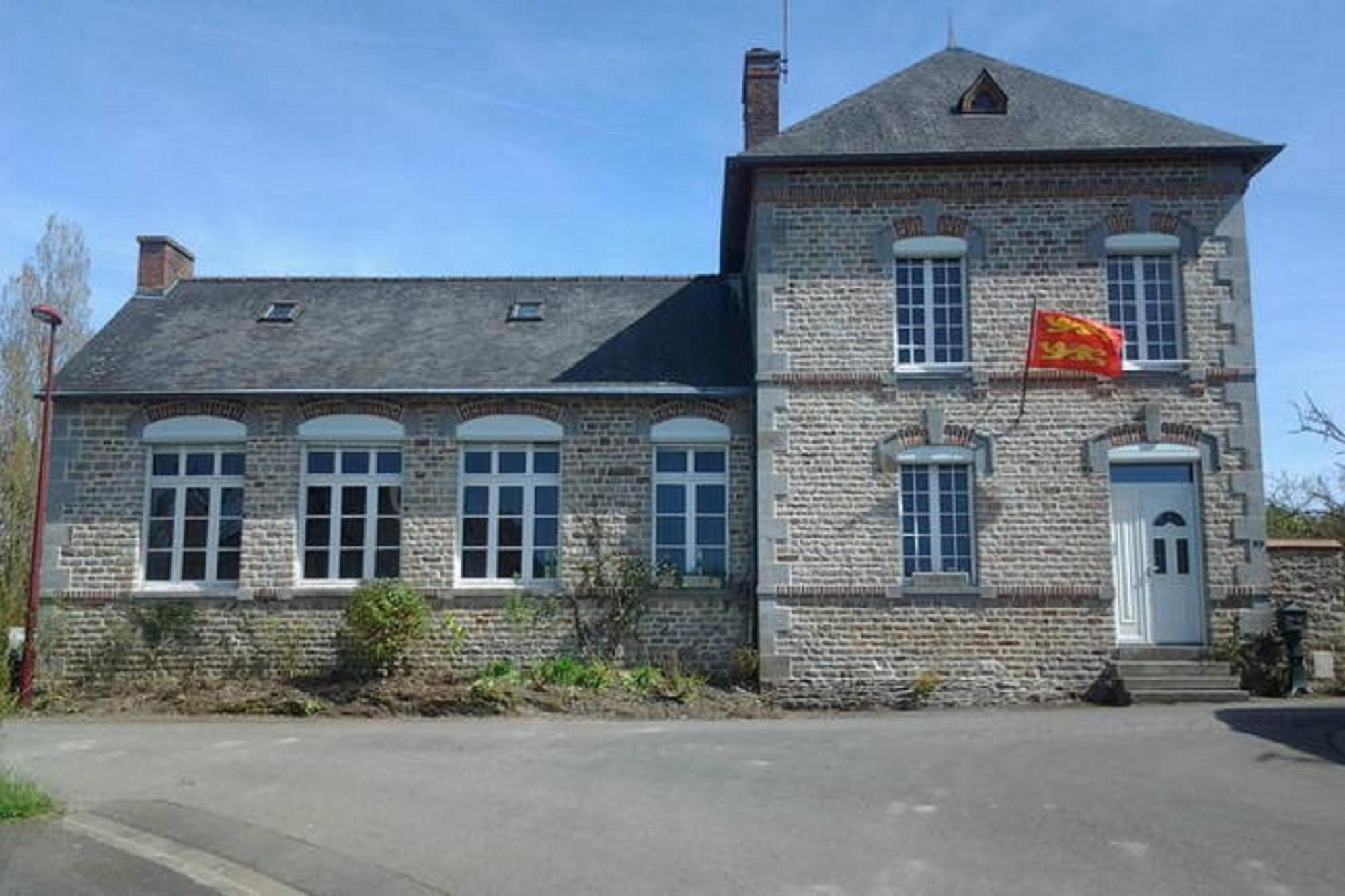 La Petite Ecole De La Baie Villa Pontorson Dış mekan fotoğraf